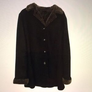 Woman’s Shearling Coat by ZAFFERS
